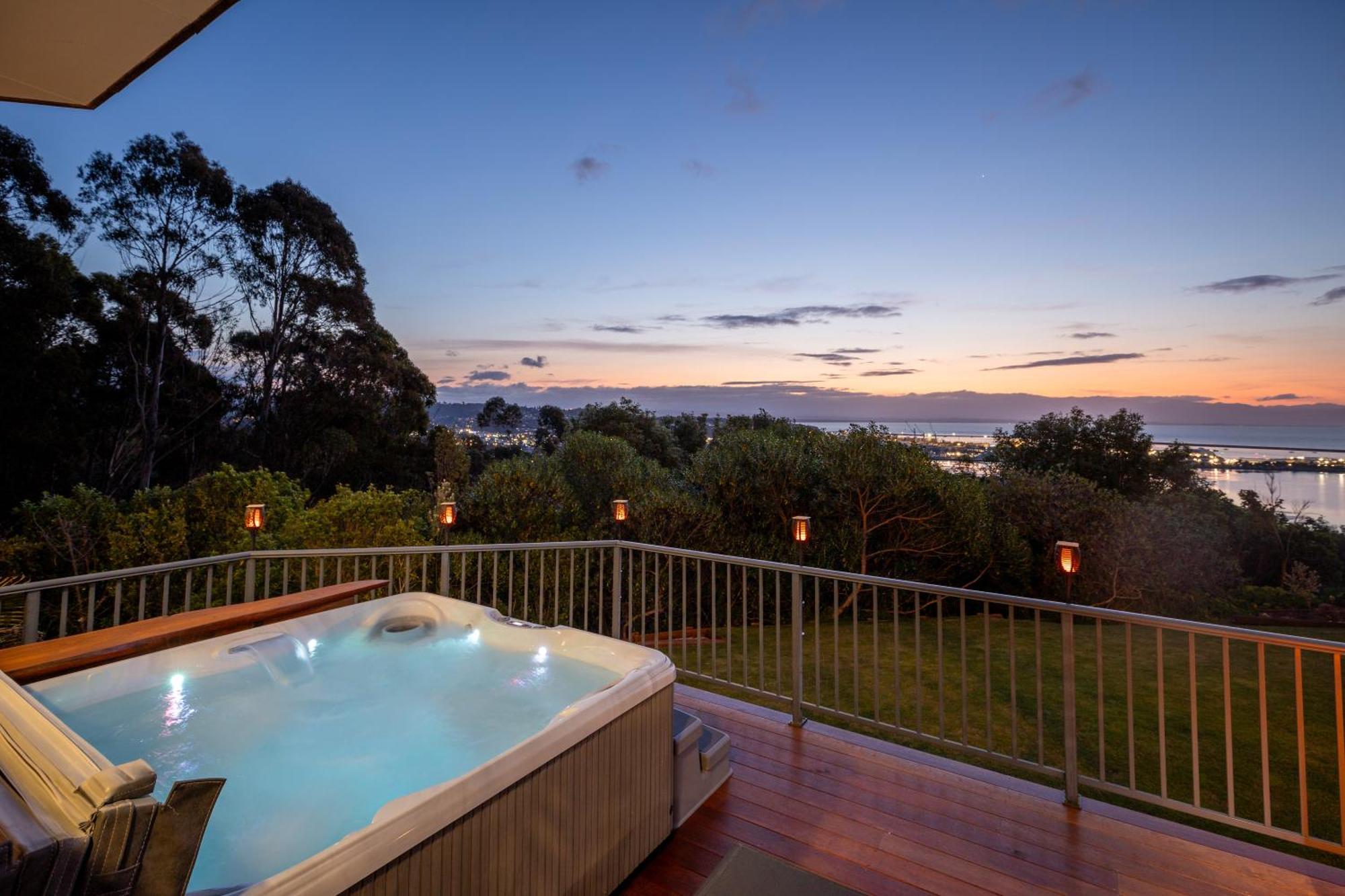 Twin Peaks Luxury Sea View Villa Nelson Eksteriør bilde