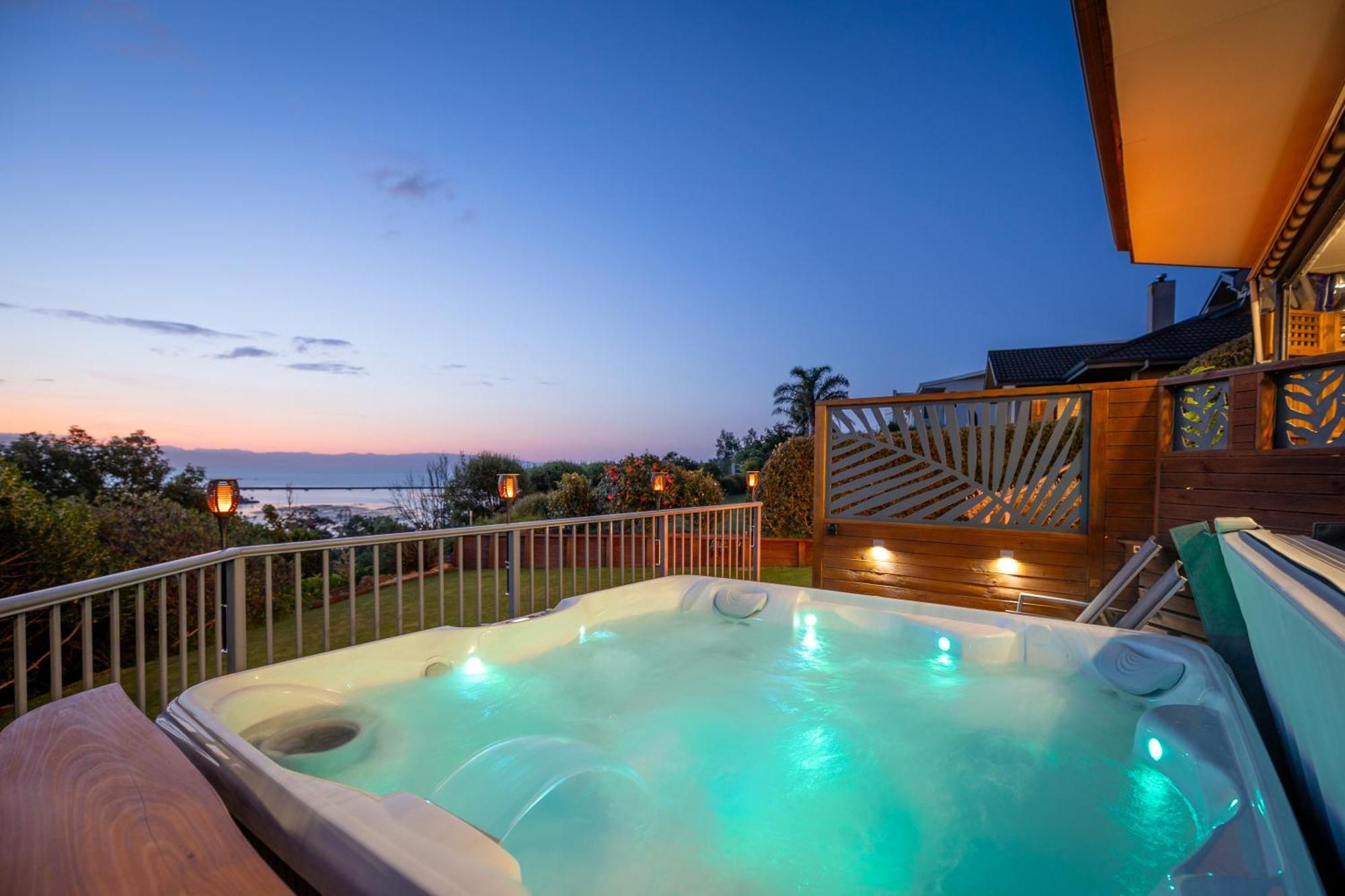 Twin Peaks Luxury Sea View Villa Nelson Eksteriør bilde